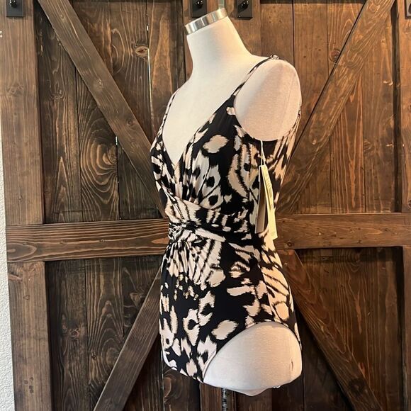 NWT GOTTEX MISS BUTTERFLY SURPLICE ONE PIECE SWIMSUIT - Picture 6 of 15